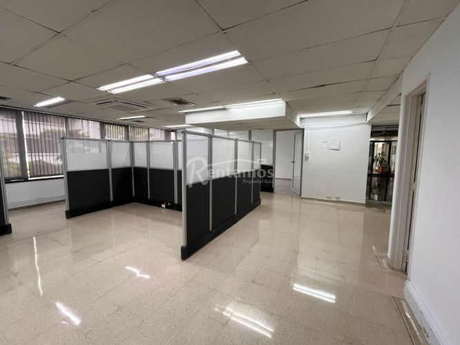 Oficina en arriendo en Alejandría, Medellín, 132 m² · foto 11 de 23