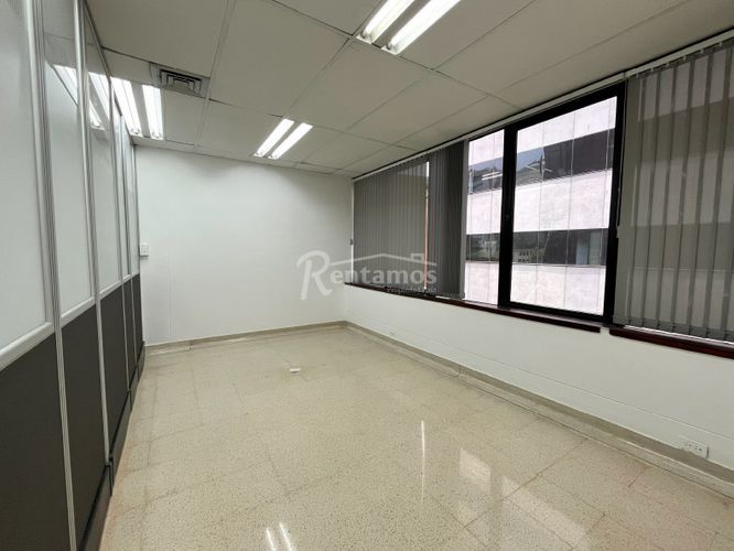 Oficina en arriendo en Alejandría, Medellín, 132 m² · foto 14 de 23