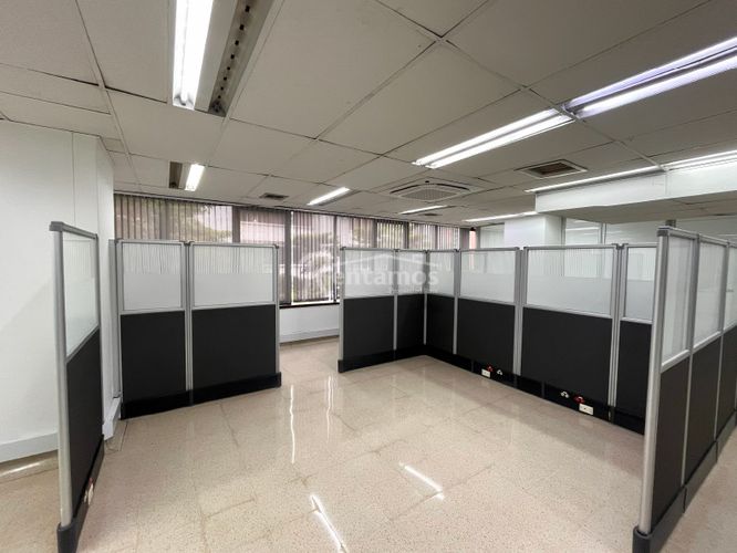 Oficina en arriendo en Alejandría, Medellín, 132 m² · foto 15 de 23