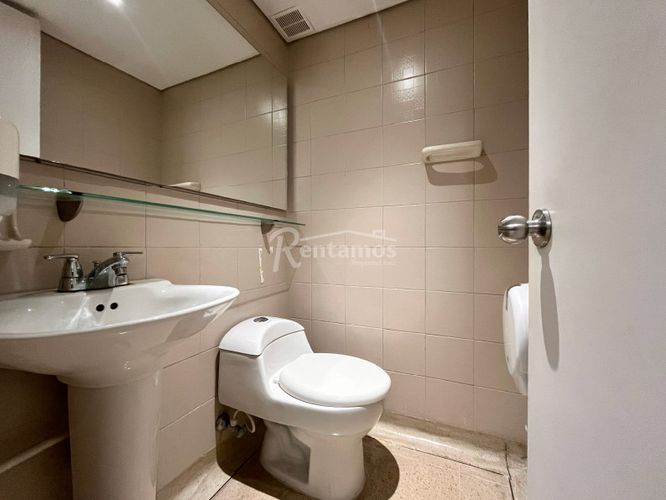 Oficina en arriendo en Alejandría, Medellín, 132 m² · foto 21 de 23