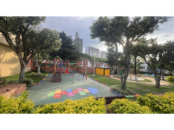 Casa de 4 alcobas en venta en Anillo Vial, Floridablanca, 135 m² · foto 5 de 22