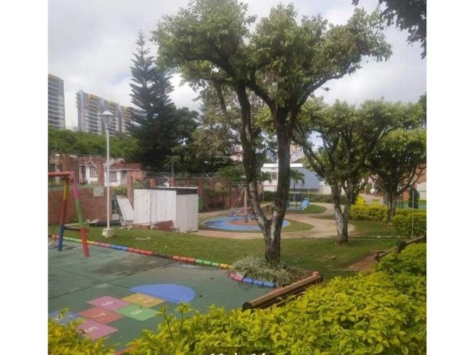 Casa de 4 alcobas en venta en Anillo Vial, Floridablanca, 135 m² · foto 10 de 22