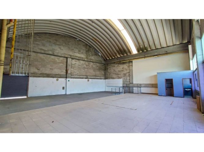 Bodega en arriendo en Parque De Caldas, Sabaneta, 480 m² · foto 2 de 12