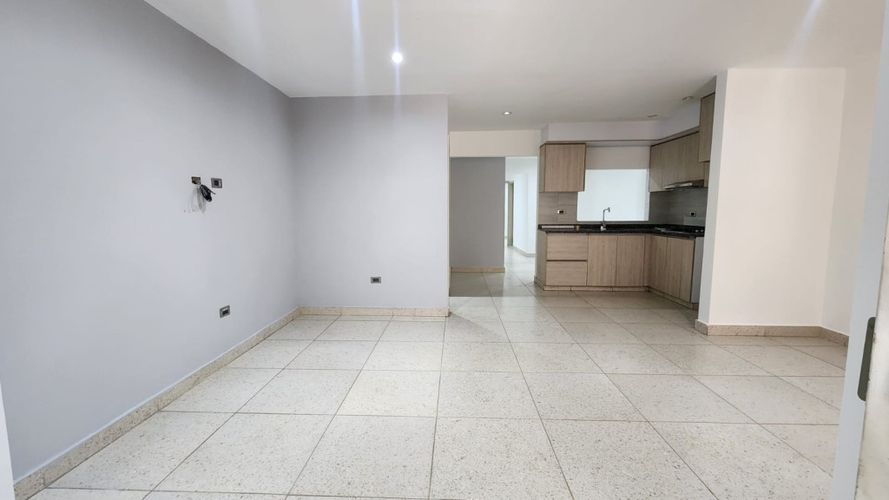 Edificio en venta en Popular, Cali, 396 m² · foto 2 de 19