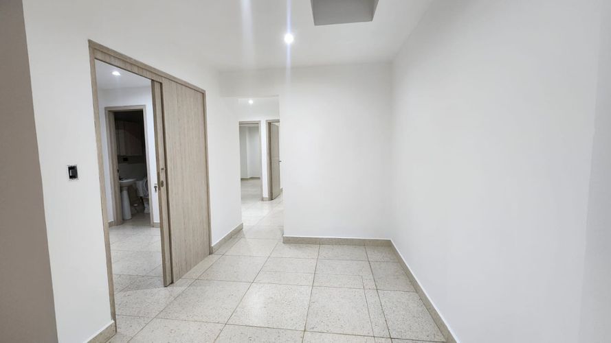 Edificio en venta en Popular, Cali, 396 m² · foto 6 de 19