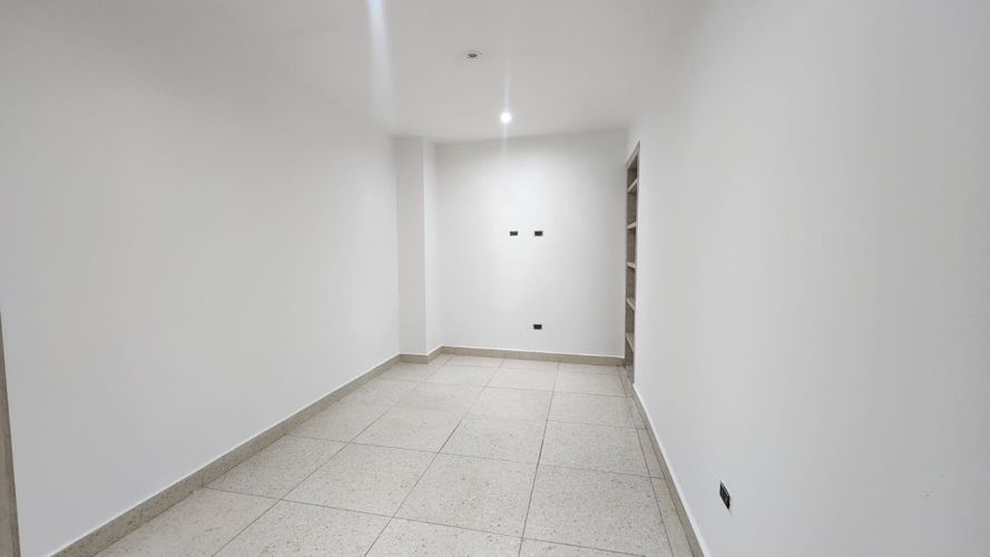 Edificio en venta en Popular, Cali, 396 m² · foto 13 de 19