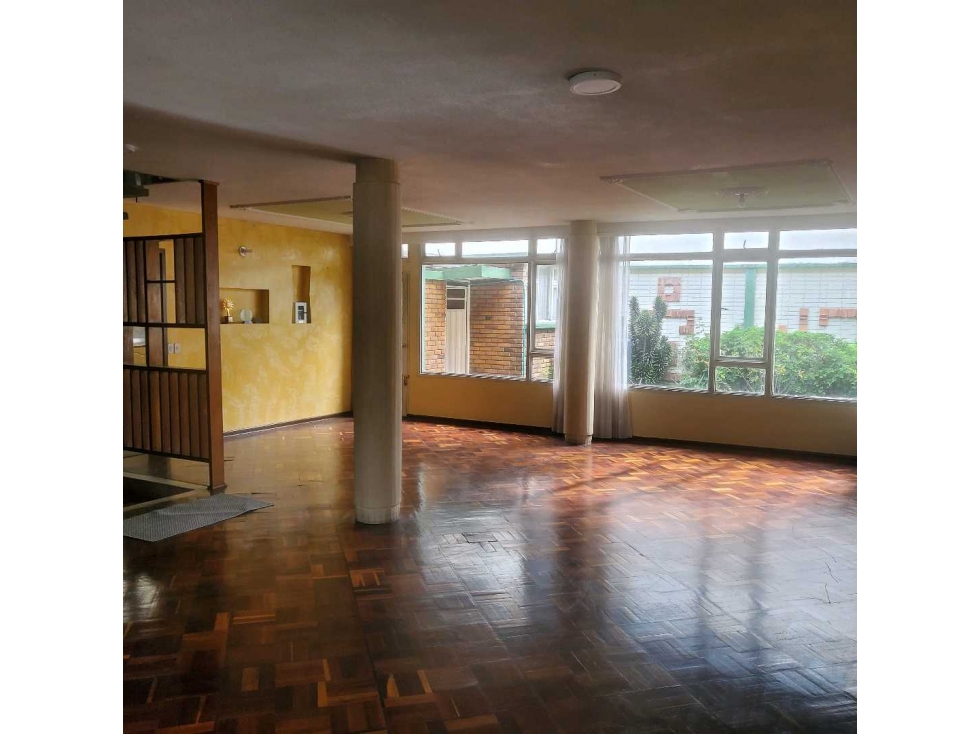 Casa en venta en La Castellana, Bogotá · foto 4 de 17