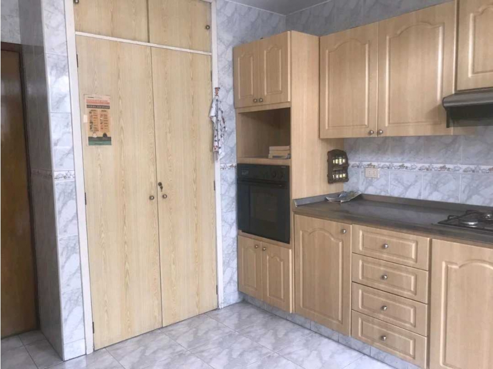 Casa en venta en La Castellana, Bogotá · foto 7 de 17