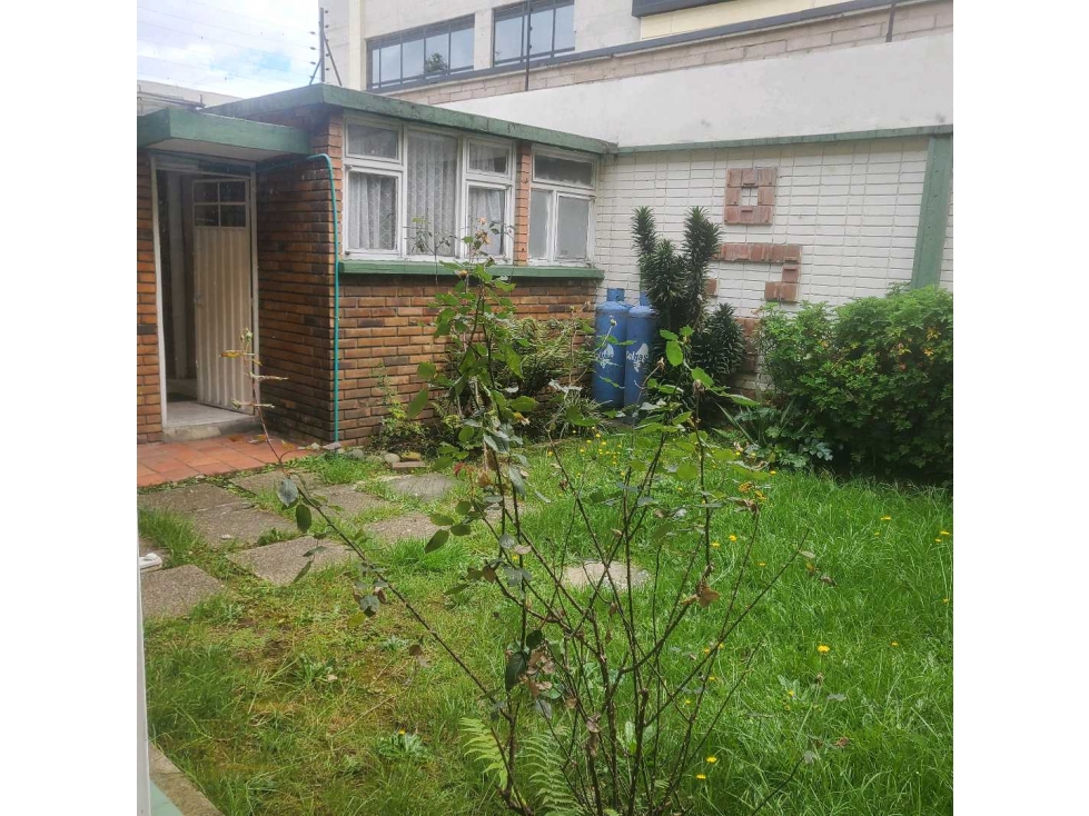 Casa en venta en La Castellana, Bogotá · foto 11 de 17