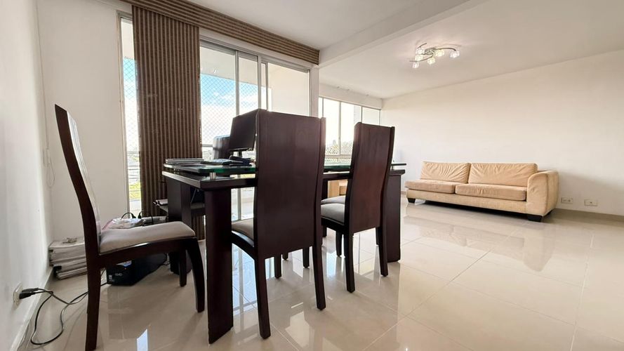Apartamento en venta en Ciudad Jardin, Cali · foto 5 de 11