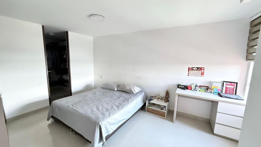 Apartamento en venta en Ciudad Jardin, Cali · foto 11 de 11