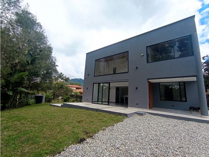 Finca en venta en La Sonadora, El Carmen de Viboral, 180 m² · foto 3 de 24