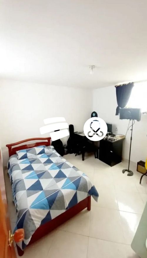 Casa de 5 alcobas en venta en La Navarra, Bello, 96 m² · foto 4 de 9