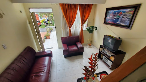 Casa en venta en Villas De Granada, Bogotá · foto 3 de 19