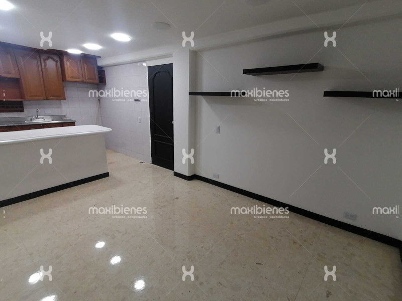 Apartaestudio en arriendo en El Portal, Envigado · foto 3 de 6