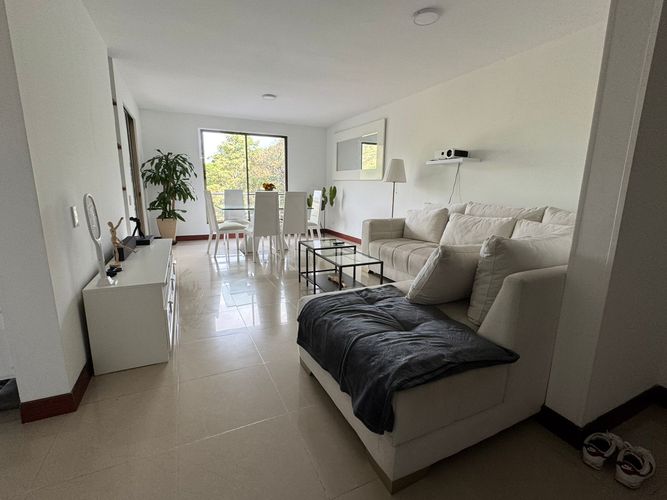 Apartamento de 3 alcobas en venta en Aguacatal, Cali, 147 m² · foto 2 de 12