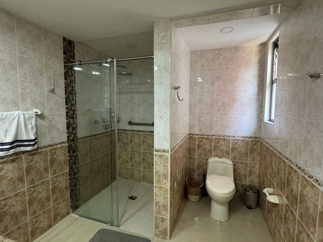Apartamento de 3 alcobas en venta en Aguacatal, Cali, 147 m² · foto 9 de 12