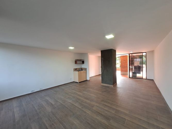 Local en arriendo en Alcala, Envigado, 44 m² · foto 2 de 8