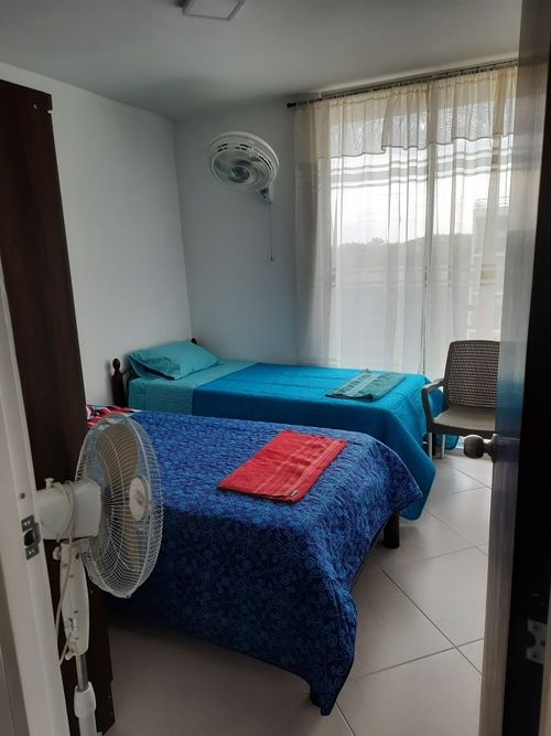 Apartamento de 3 alcobas en venta en Aqualina, Girardot, 67 m² · foto 2 de 8