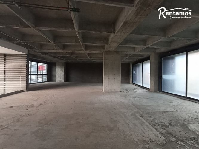 Oficina en arriendo en Los Balsos, Medellín, 305 m² · foto 4 de 16
