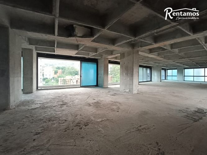 Oficina en arriendo en Los Balsos, Medellín, 305 m² · foto 11 de 16