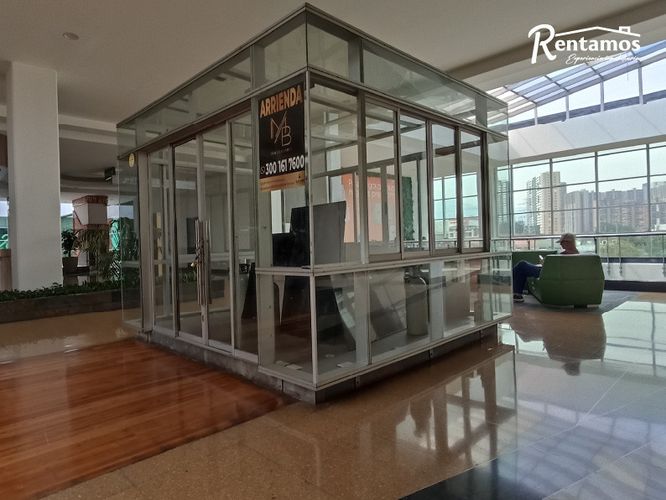 Local en arriendo en San Diego, Medellín, 8 m² · foto 3 de 12