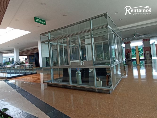 Local en arriendo en San Diego, Medellín, 8 m² · foto 8 de 12