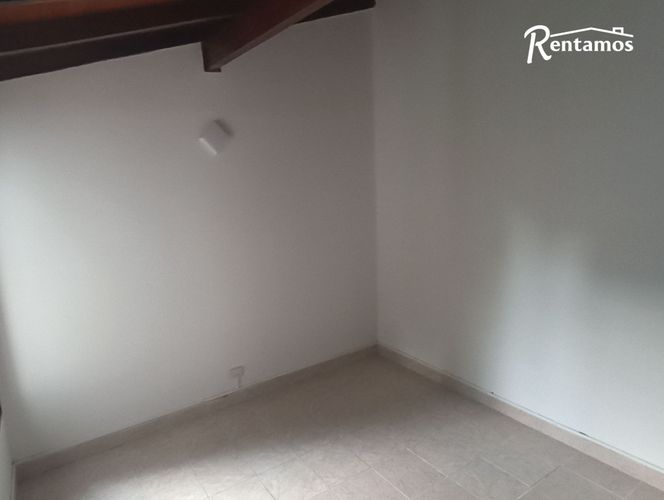 Casa de 3 alcobas en arriendo en La Linde, Medellín, 200 m² · foto 6 de 14