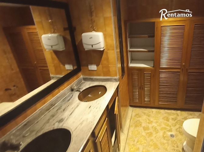Casa de 3 alcobas en arriendo en La Linde, Medellín, 200 m² · foto 8 de 14