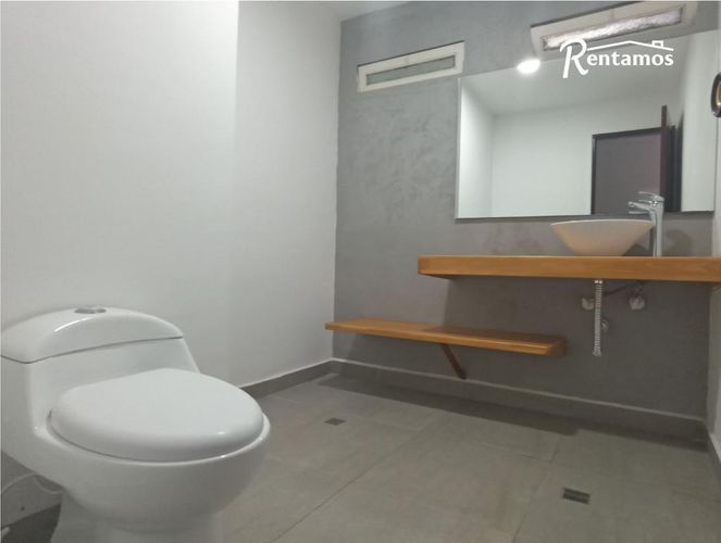 Oficina en arriendo en La Linde, Medellín, 356 m² · foto 10 de 14