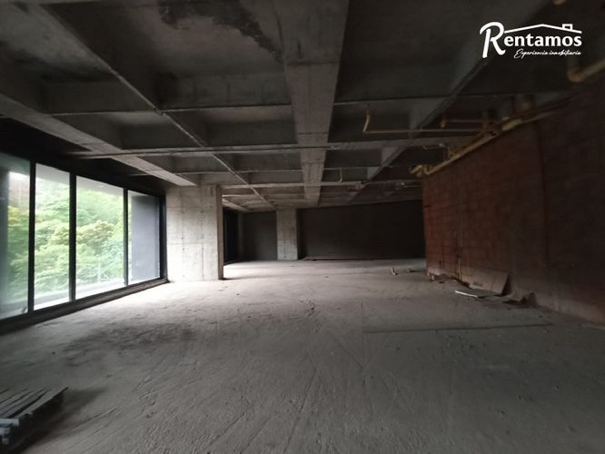 Oficina en arriendo en Los Balsos, Medellín, 670 m² · foto 13 de 17