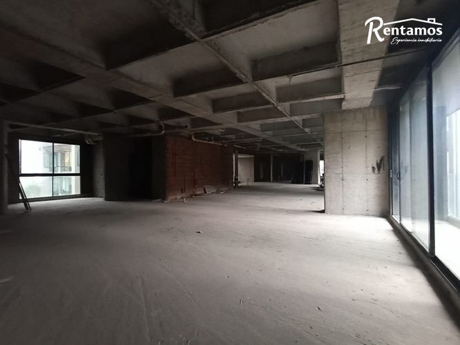 Oficina en arriendo en Los Balsos, Medellín, 670 m² · foto 15 de 17