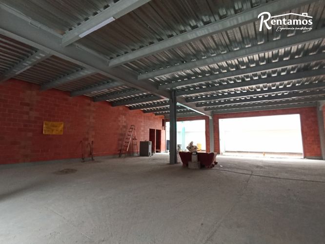Local en arriendo en Simon Bolivar, Medellín, 320 m² · foto 3 de 12