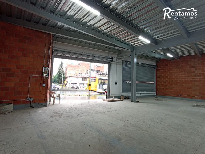 Local en arriendo en Simon Bolivar, Medellín, 320 m² · foto 6 de 12