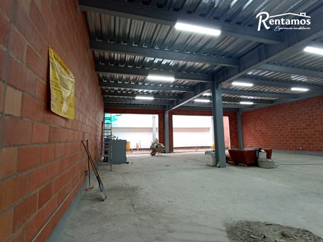 Local en arriendo en Simon Bolivar, Medellín, 320 m² · foto 8 de 12