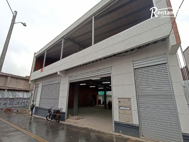 Local en arriendo en Simon Bolivar, Medellín, 320 m² · foto 12 de 12