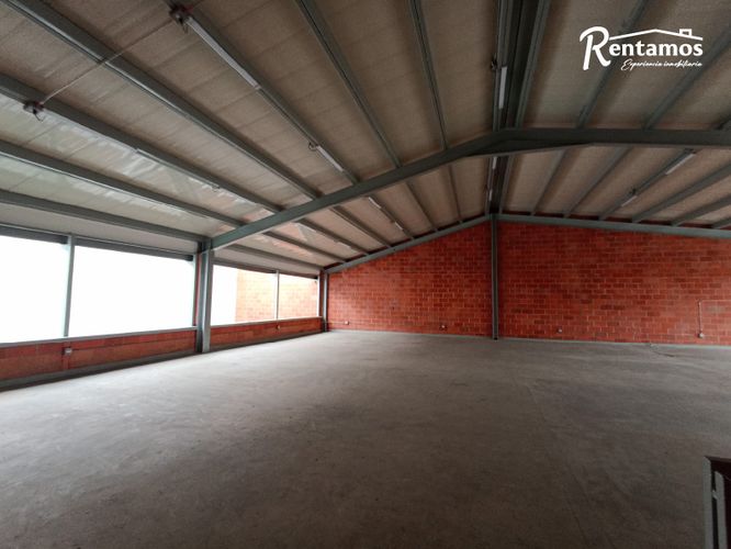 Local en arriendo en Simon Bolivar, Medellín, 290 m² · foto 10 de 18