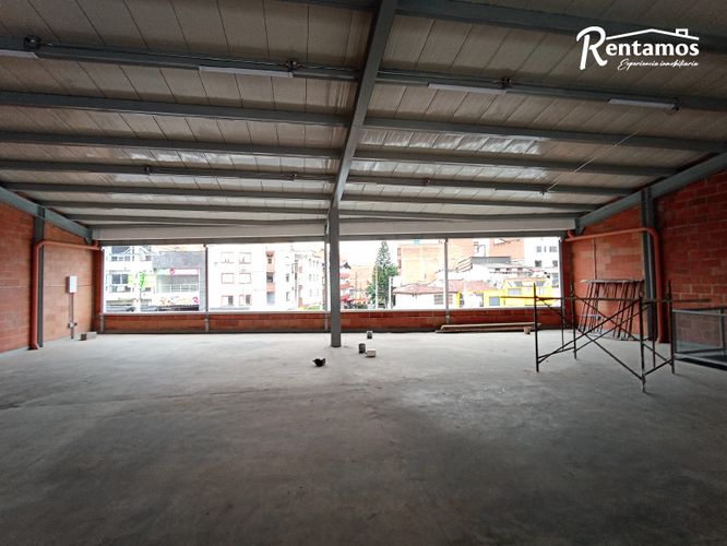 Local en arriendo en Simon Bolivar, Medellín, 290 m² · foto 12 de 18