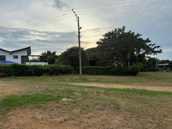 Lote en venta en Las Varas, Ricaurte, 500 m² · foto 6 de 7
