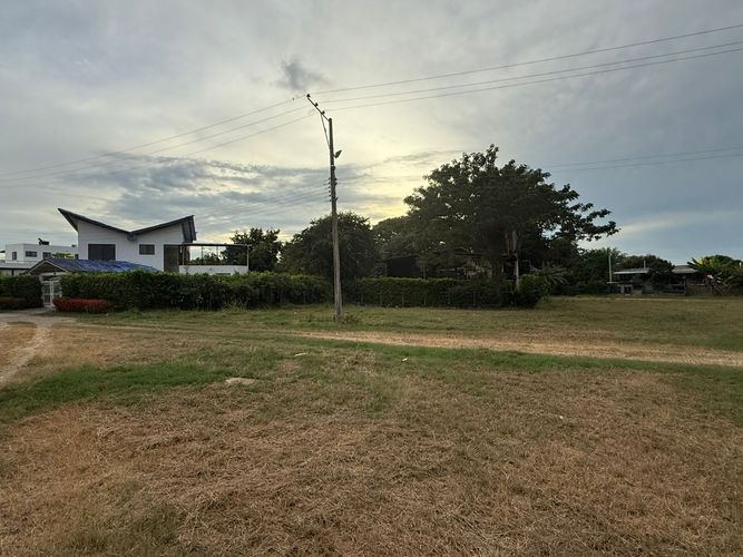 Lote en venta en Las Varas, Ricaurte, 500 m² · foto 7 de 7