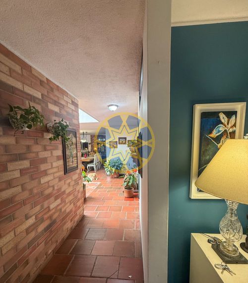 Casa de 5 alcobas en venta en Cabecera Del Llano, Bucaramanga, 431 m² · foto 3 de 19