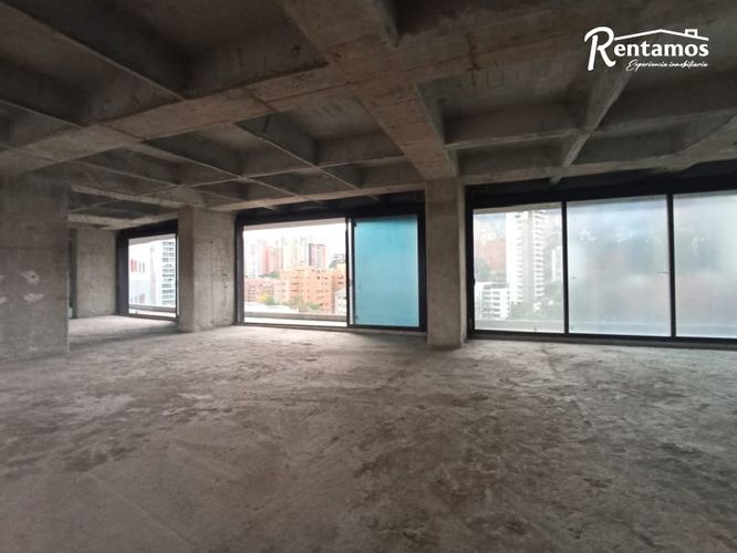 Oficina en arriendo en Los Balsos, Medellín, 365 m² · foto 5 de 16