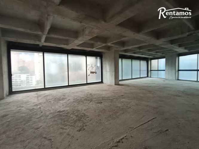 Oficina en arriendo en Los Balsos, Medellín, 365 m² · foto 6 de 16