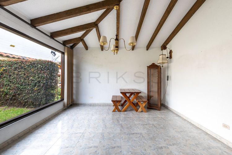 Casa de 4 alcobas en venta en Niza, Bogotá, 415 m² · foto 4 de 23