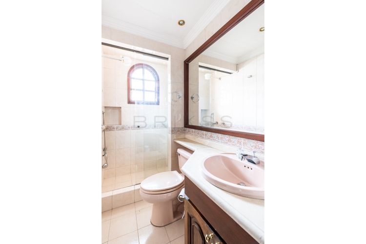 Casa de 4 alcobas en venta en Niza, Bogotá, 415 m² · foto 12 de 23