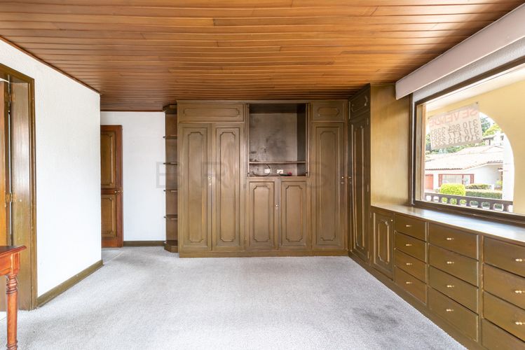 Casa de 4 alcobas en venta en Niza, Bogotá, 415 m² · foto 13 de 23