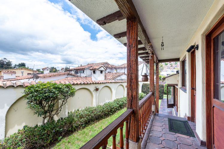 Casa de 4 alcobas en venta en Niza, Bogotá, 415 m² · foto 21 de 23