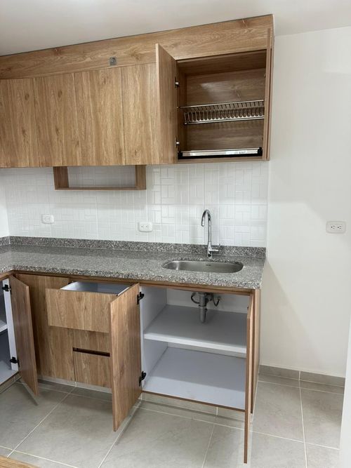 Apartamento en venta en Zona Industrial La Rosa, Dosquebradas · foto 2 de 24