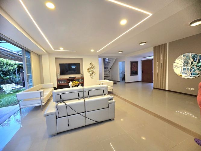 Casa de 5 alcobas en venta en Pance, Cali, 370 m² · foto 23 de 24