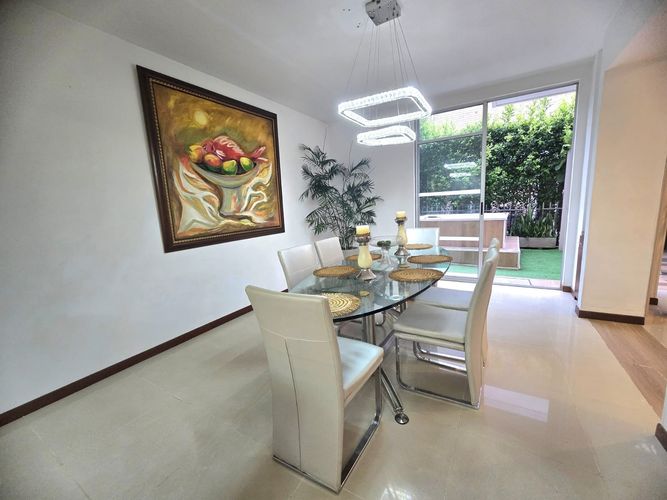 Casa de 5 alcobas en venta en Pance, Cali, 370 m² · foto 3 de 24